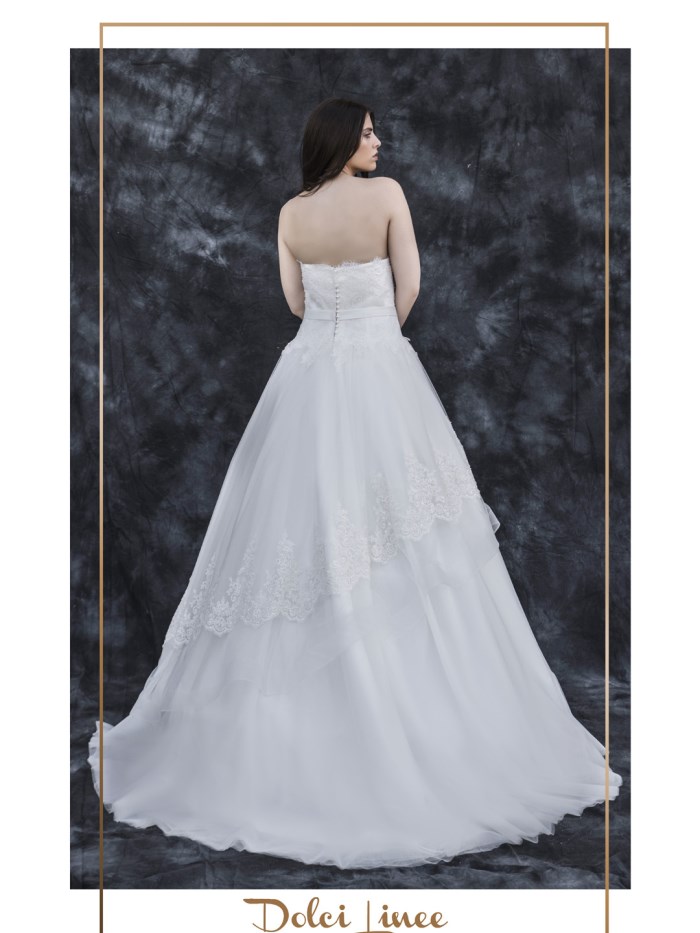 Wedding dresses Curvy Wedding Dresses: LX 074 